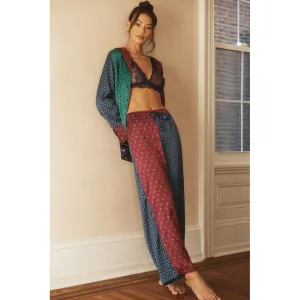 Anthropologie Silky Printed Pants - Size Small