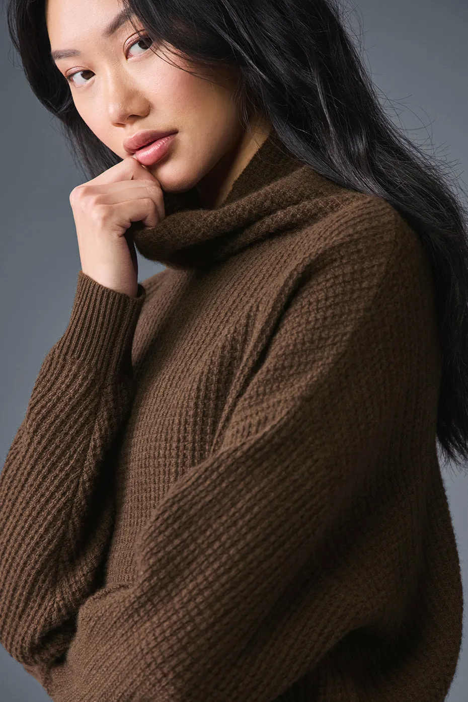 Cashmere Plush Waffle Turtleneck Pullover - Espresso