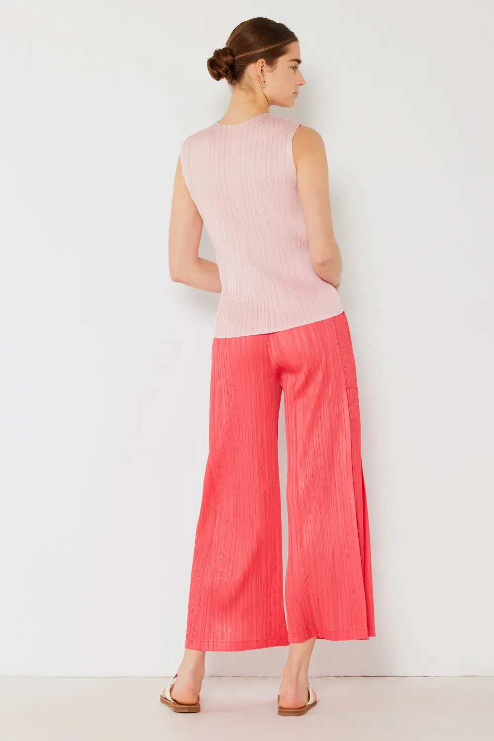 ed Wide-Leg Pants with Side Pleat Detail