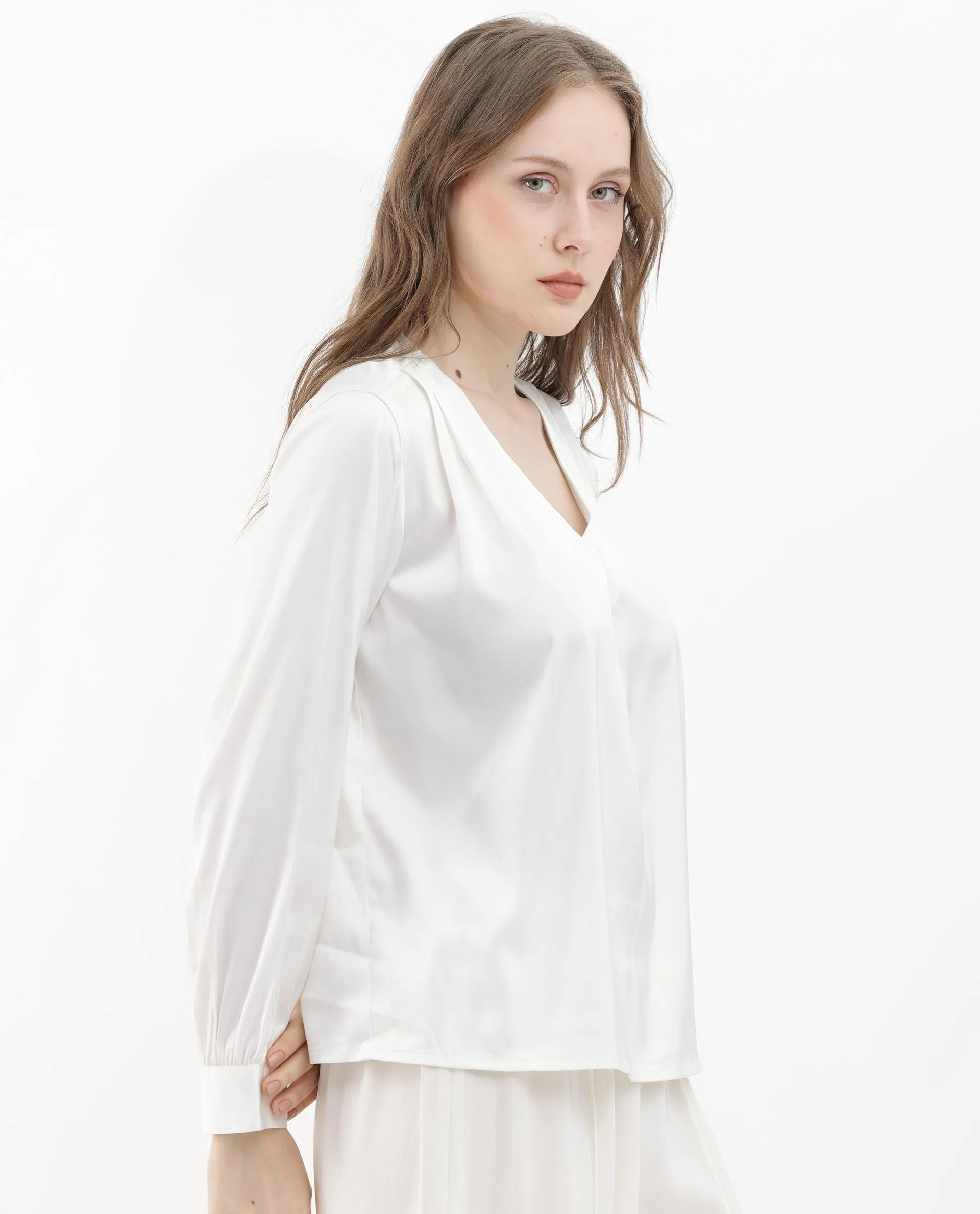 Rareism Women Lohan White Polyester Fabric Full Sleeves V-Neck Cuffed Sleeve Regular Fit Plain Top