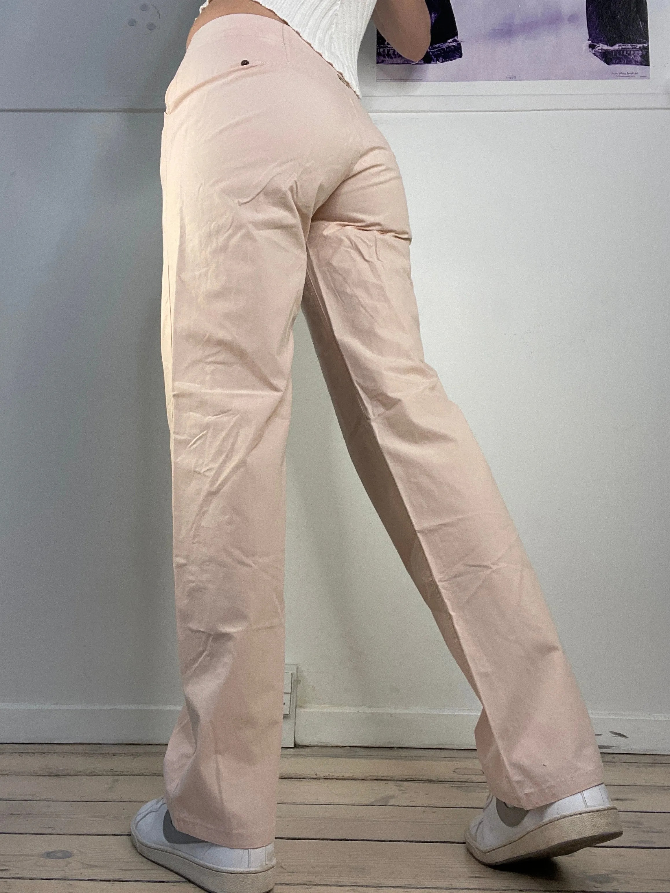 sporty baby pink low waisted pants