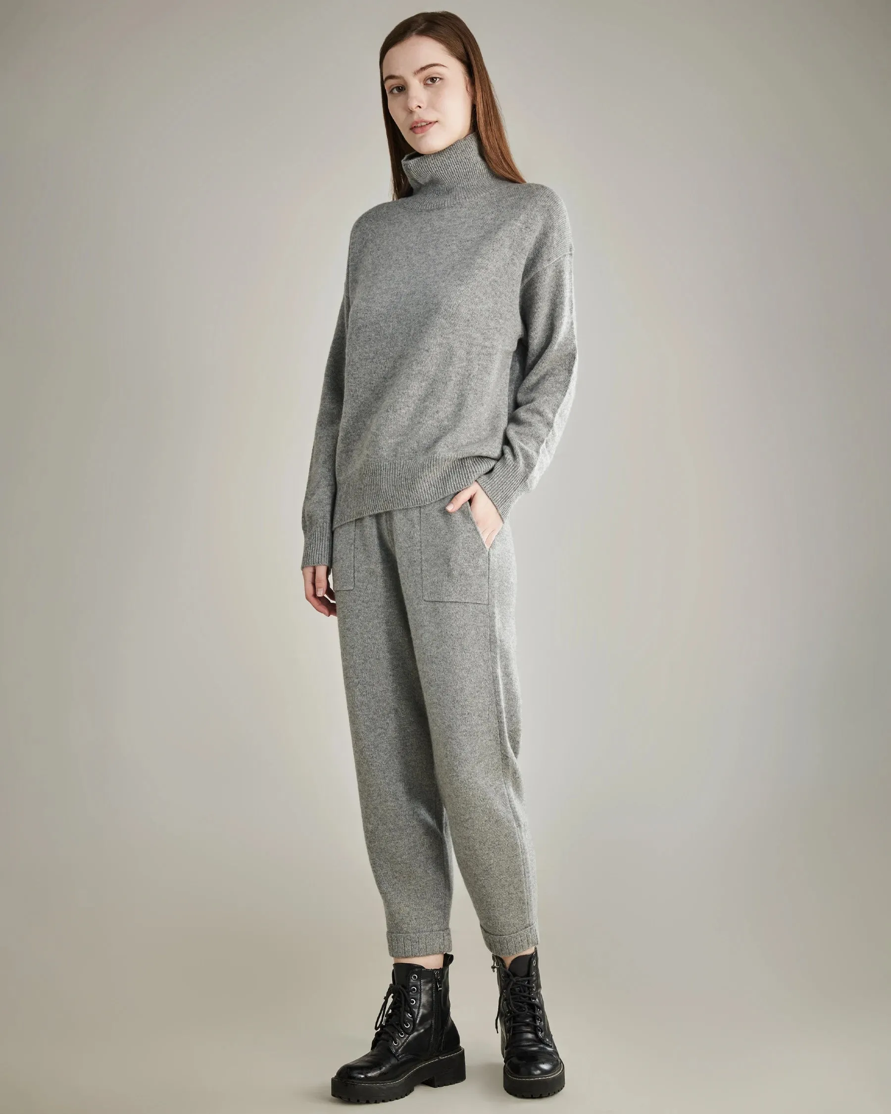 Women's Loose Turtleneck Cashmere Sweater